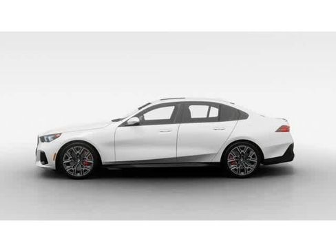 New 2026 BMW 540i xDrive w/ M Sport Package image 4