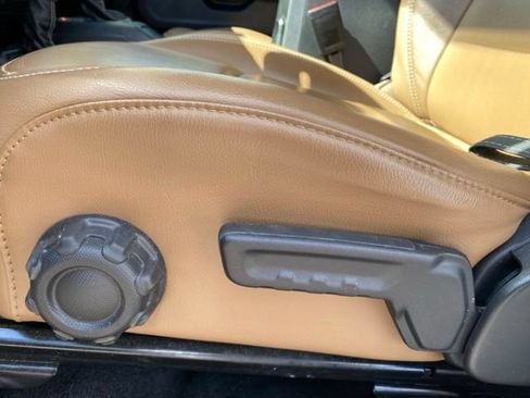 Used 2022 Jeep Wrangler Unlimited Sahara AWD/4WD image 20