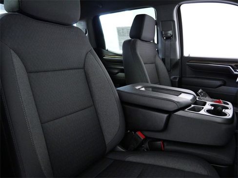 Used 2024 Chevrolet Silverado 1500 LT image 11