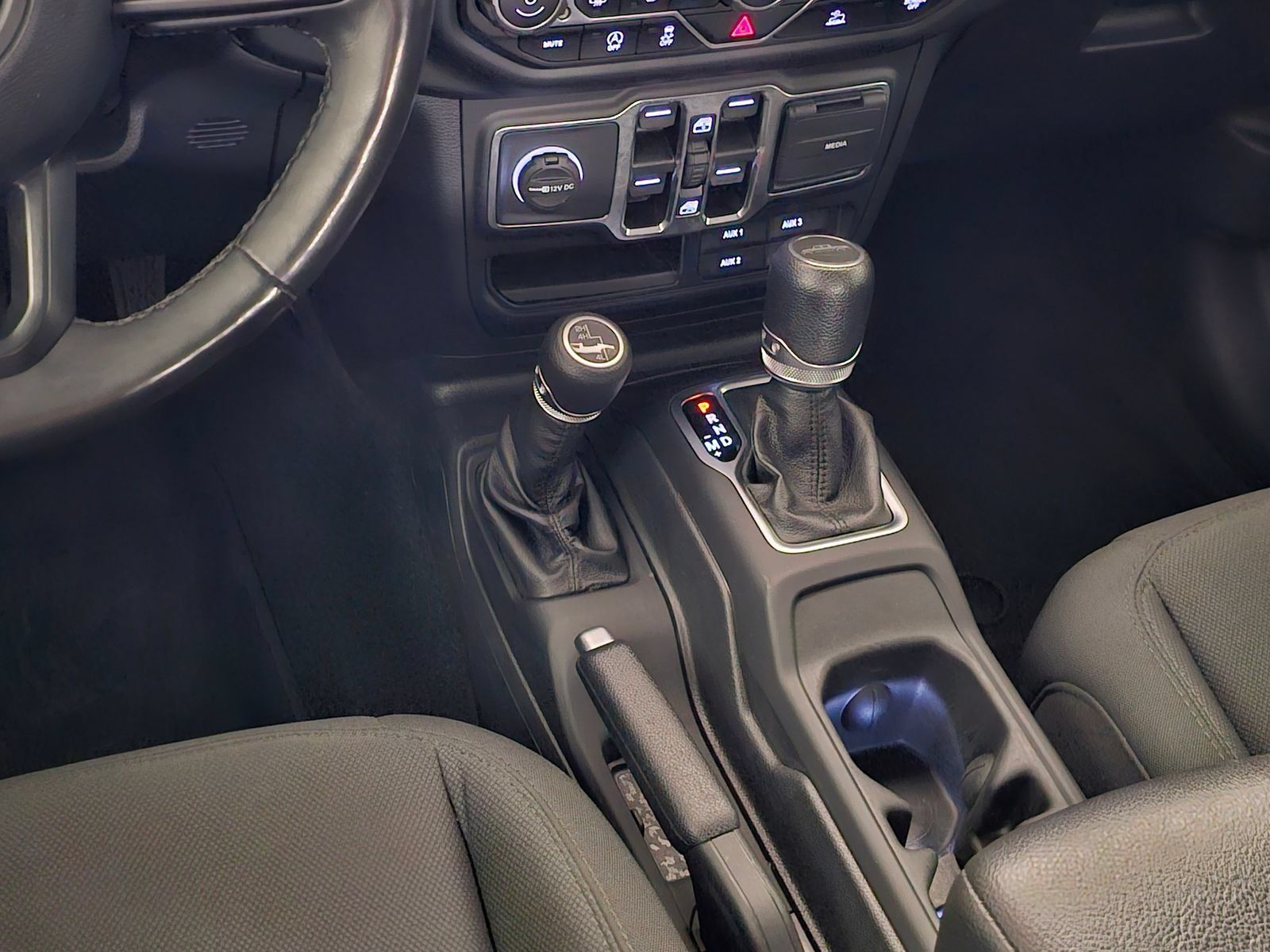 Used 2021 Jeep Gladiator Sport AWD/4WD image 12