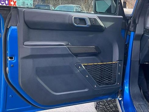 Used 2024 Ford Bronco Badlands w/ Sasquatch Package image 18