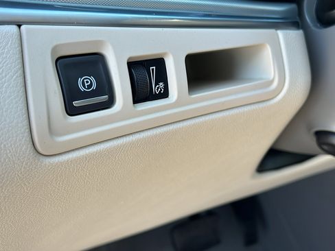 Used 2023 Cadillac XT5 Premium Luxury image 27