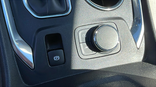 Used 2023 Chevrolet Traverse LS w/ Safety Package FWD image 15