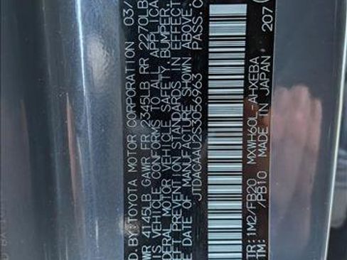 Used 2025 Toyota Prius LE image 15