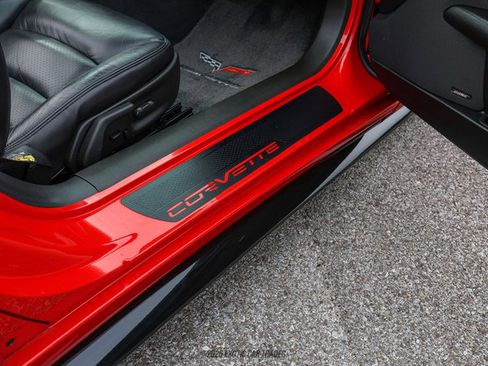 Used 2005 Chevrolet Corvette Convertible w/ Preferred Equipment Group image 46