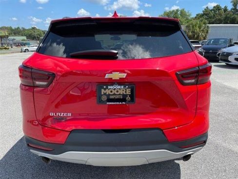 Used 2023 Chevrolet Blazer LT w/ Convenience Package image 5