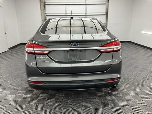 Used 2018 Ford Fusion SE w/ Fusion SE Technology Package image 20