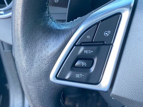 Used 2019 Chevrolet Camaro LT image 19