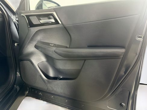 Used 2024 Mitsubishi Outlander SE AWD/4WD image 34