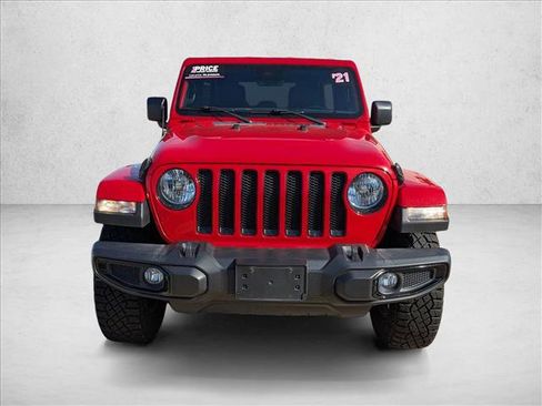 Used 2021 Jeep Wrangler Unlimited Sahara image 2