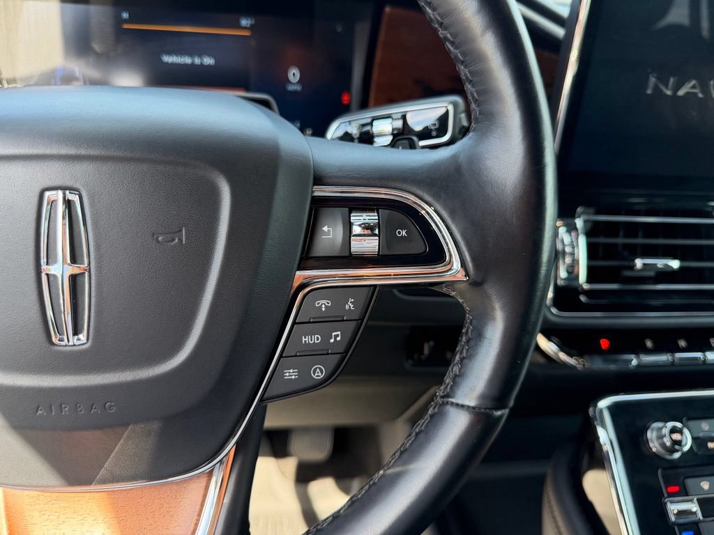 Used 2024 Lincoln Navigator Black Label AWD/4WD image 18