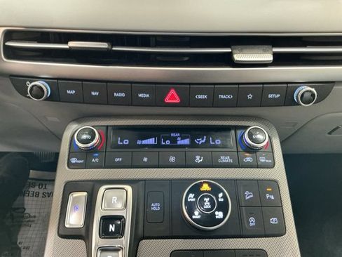 Certified 2025 Hyundai Palisade SEL AWD/4WD image 17