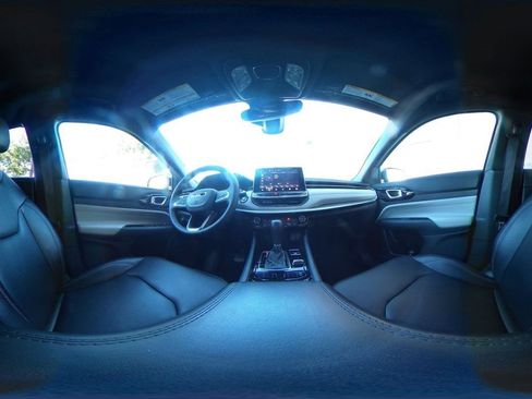 Used 2025 Jeep Compass Limited AWD/4WD image 43