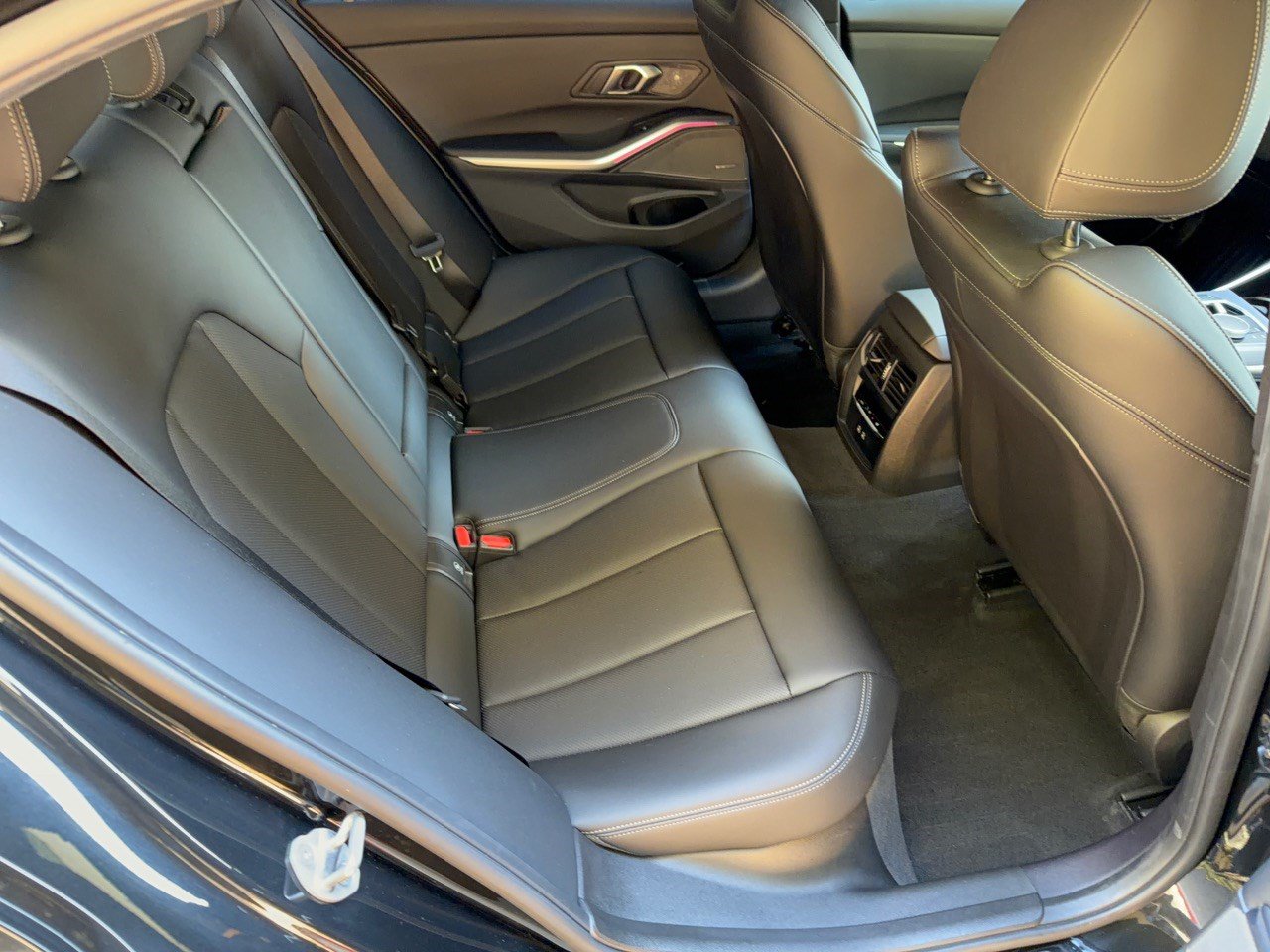 Used 2026 BMW 330i Sedan w/ Convenience Package RWD image 29