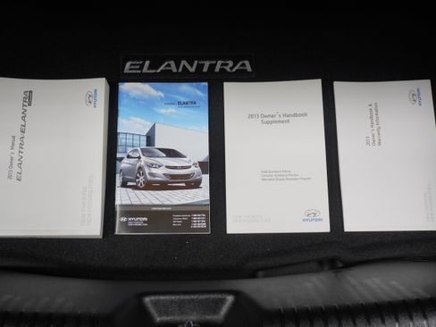 Used 2013 Hyundai Elantra GLS w/ Preferred Pkg FWD image 22