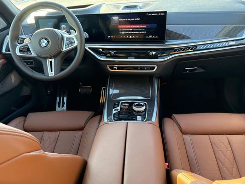 New 2026 BMW X7 M60i image 18