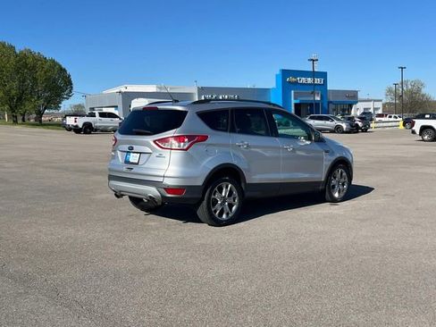 Used 2015 Ford Escape SE w/ Equipment Group 201A FWD image 4