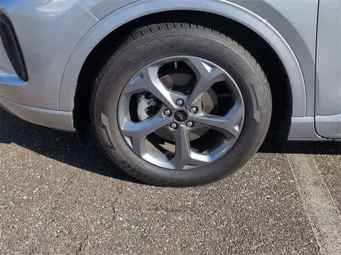 Used 2024 Ford Escape ST-Line image 13