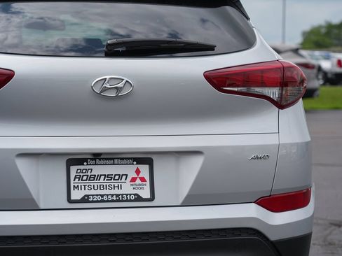 Used 2018 Hyundai Tucson SE AWD/4WD image 10