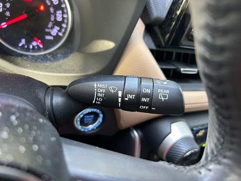 Used 2019 Toyota RAV4 XLE Premium FWD image 21