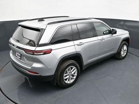 New 2026 Jeep Grand Cherokee Laredo X AWD/4WD image 30
