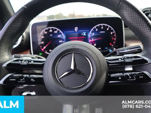 Used 2025 Mercedes-Benz GLC 300 4MATIC w/ AMG Line image 29