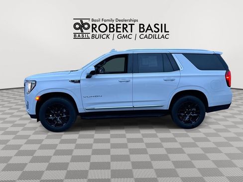 Used 2024 GMC Yukon SLT AWD/4WD image 5