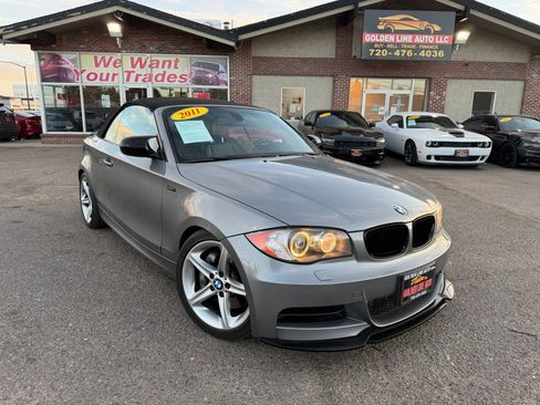 Used 2011 BMW 135i Convertible image 3