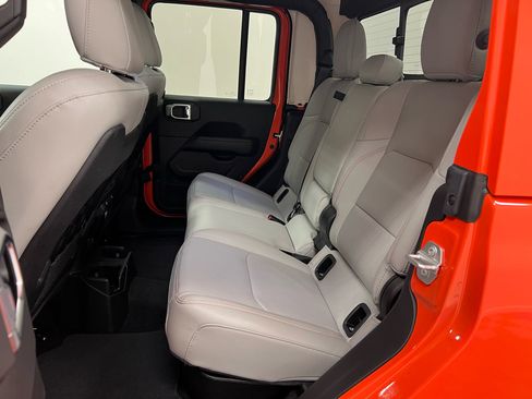 Used 2023 Jeep Gladiator Mojave w/ Cold Weather Group image 8