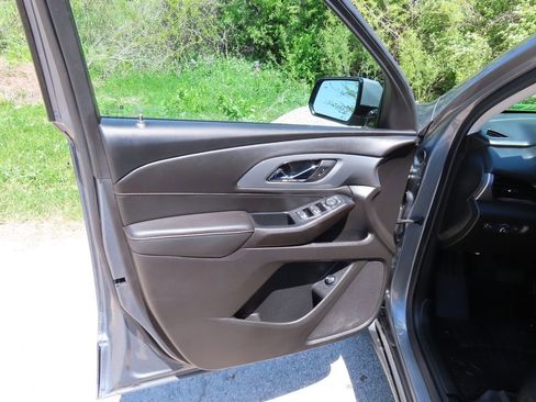 Used 2020 Chevrolet Traverse LT AWD/4WD image 27