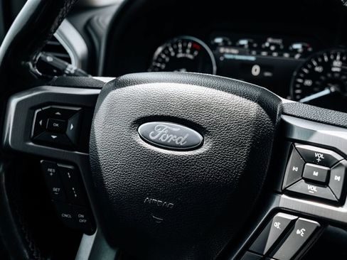 Used 2019 Ford Expedition Max Platinum AWD/4WD image 29