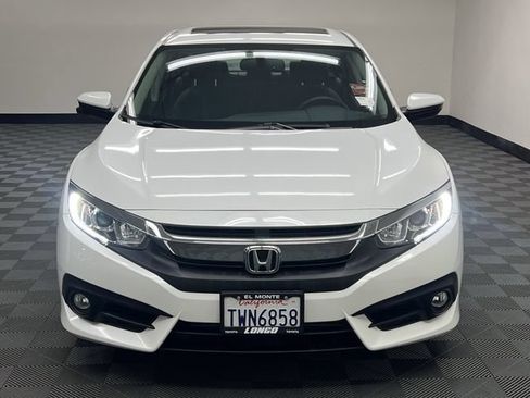 Used 2018 Honda Civic EX-L image 3