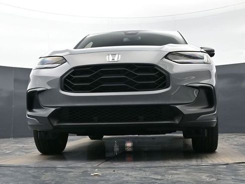 Certified 2025 Honda HR-V Sport image 38