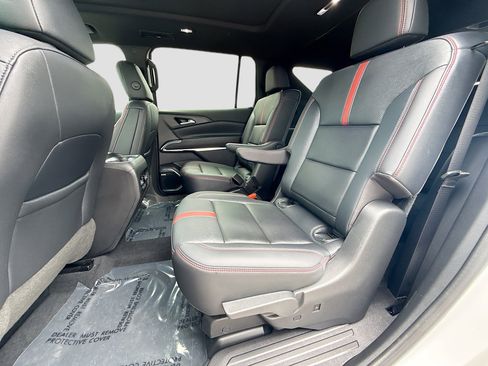 Used 2024 Chevrolet Traverse RS w/ LPO, Floor Liner Package AWD/4WD image 23