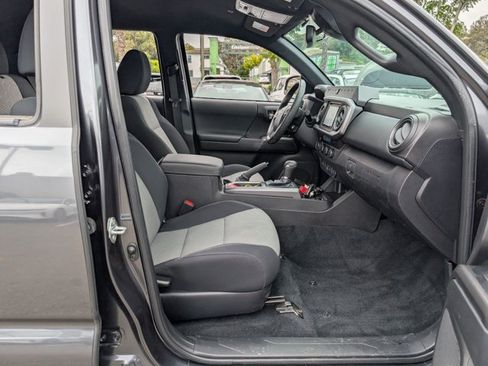Used 2023 Toyota Tacoma TRD Sport w/ Advanced Technology Package AWD/4WD image 18