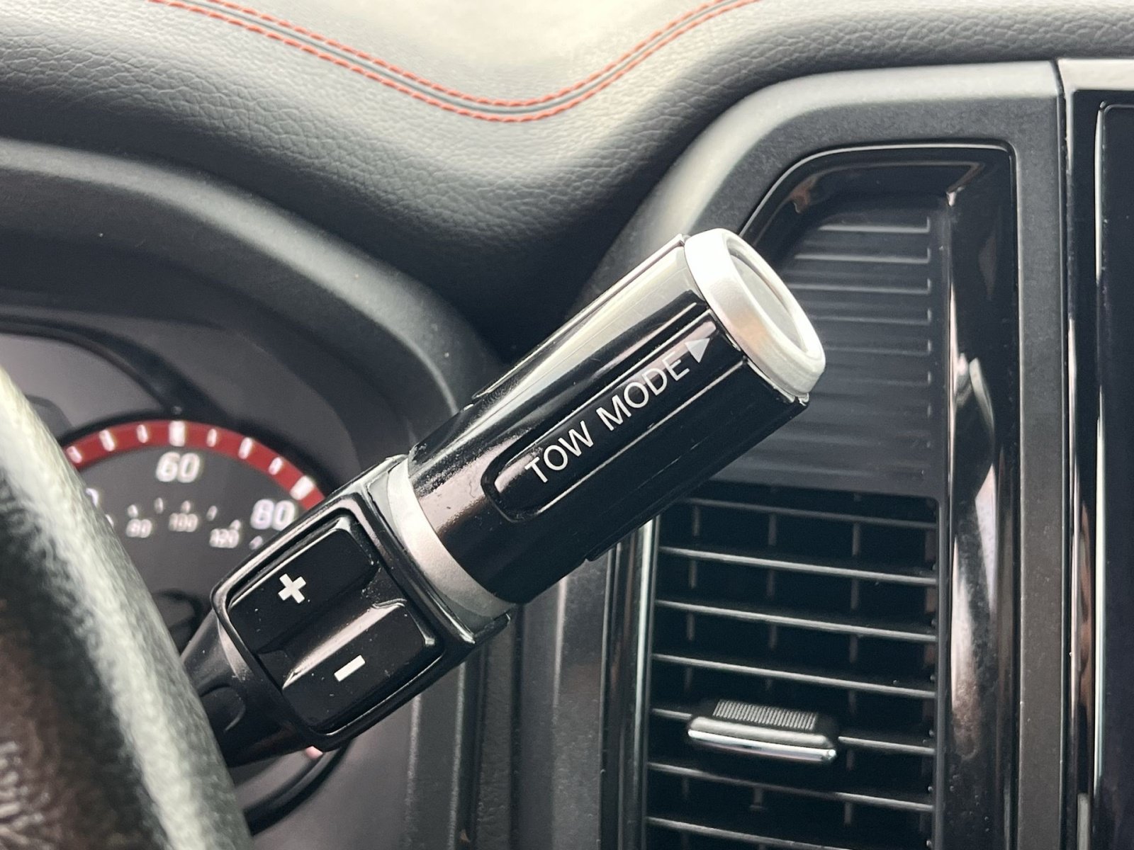 Used 2022 Nissan Titan PRO-4X AWD/4WD image 22