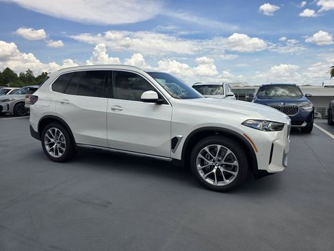 New 2026 BMW X5 xDrive40i w/ Premium Package AWD/4WD image 27