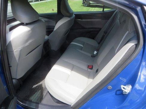 Used 2025 Toyota Camry SE image 23