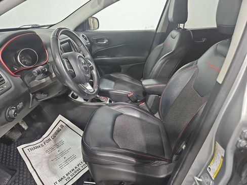 Used 2019 Jeep Compass Trailhawk w/ Cold Weather Group image 10