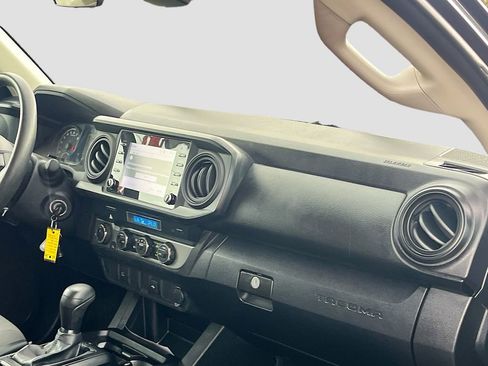 Used 2022 Toyota Tacoma SR AWD/4WD image 27