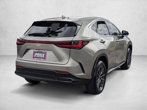 Used 2025 Lexus NX 250 FWD w/ Premium Package image 5