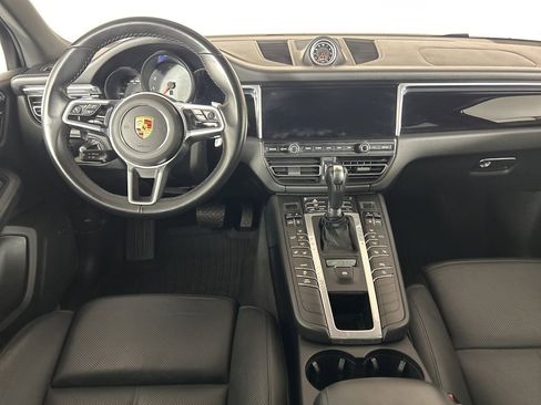Certified 2021 Porsche Macan S image 23