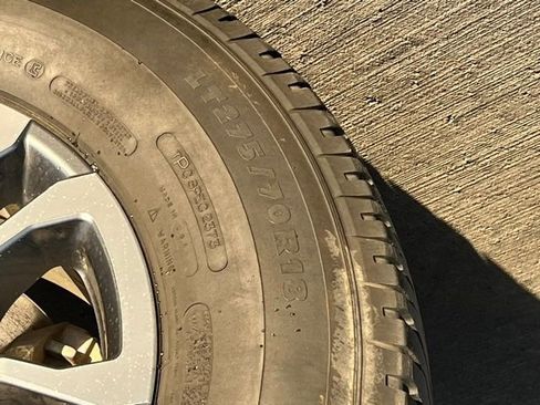 Used 2024 GMC Sierra 2500 SLE w/ SLE Convenience Package image 7