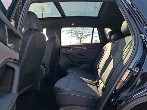 New 2026 Volkswagen Tiguan SE R-Line image 5