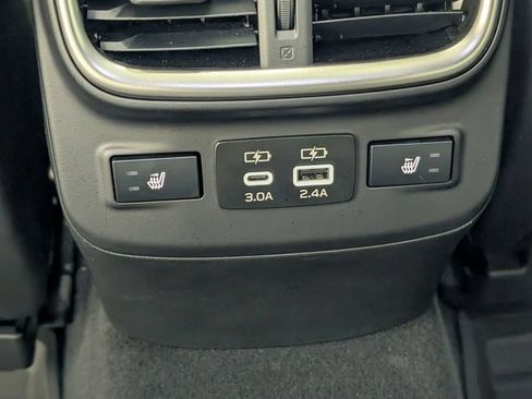 Used 2025 Subaru Outback Limited AWD/4WD image 28