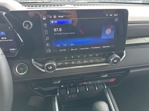 New 2025 Chevrolet Colorado Z71 AWD/4WD image 16