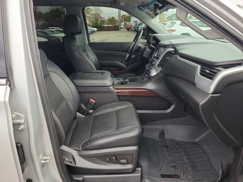 Used 2019 GMC Yukon XL SLT w/ Open Road Package image 7