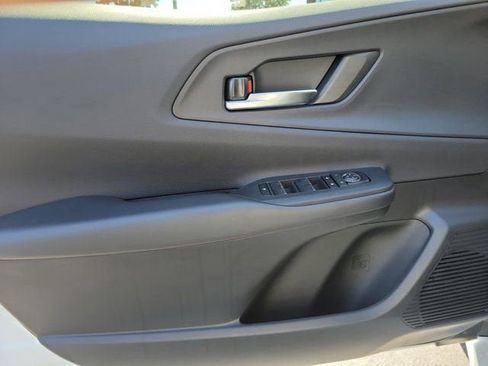 New 2026 Toyota Prius Plug-In Hybrid FWD image 16