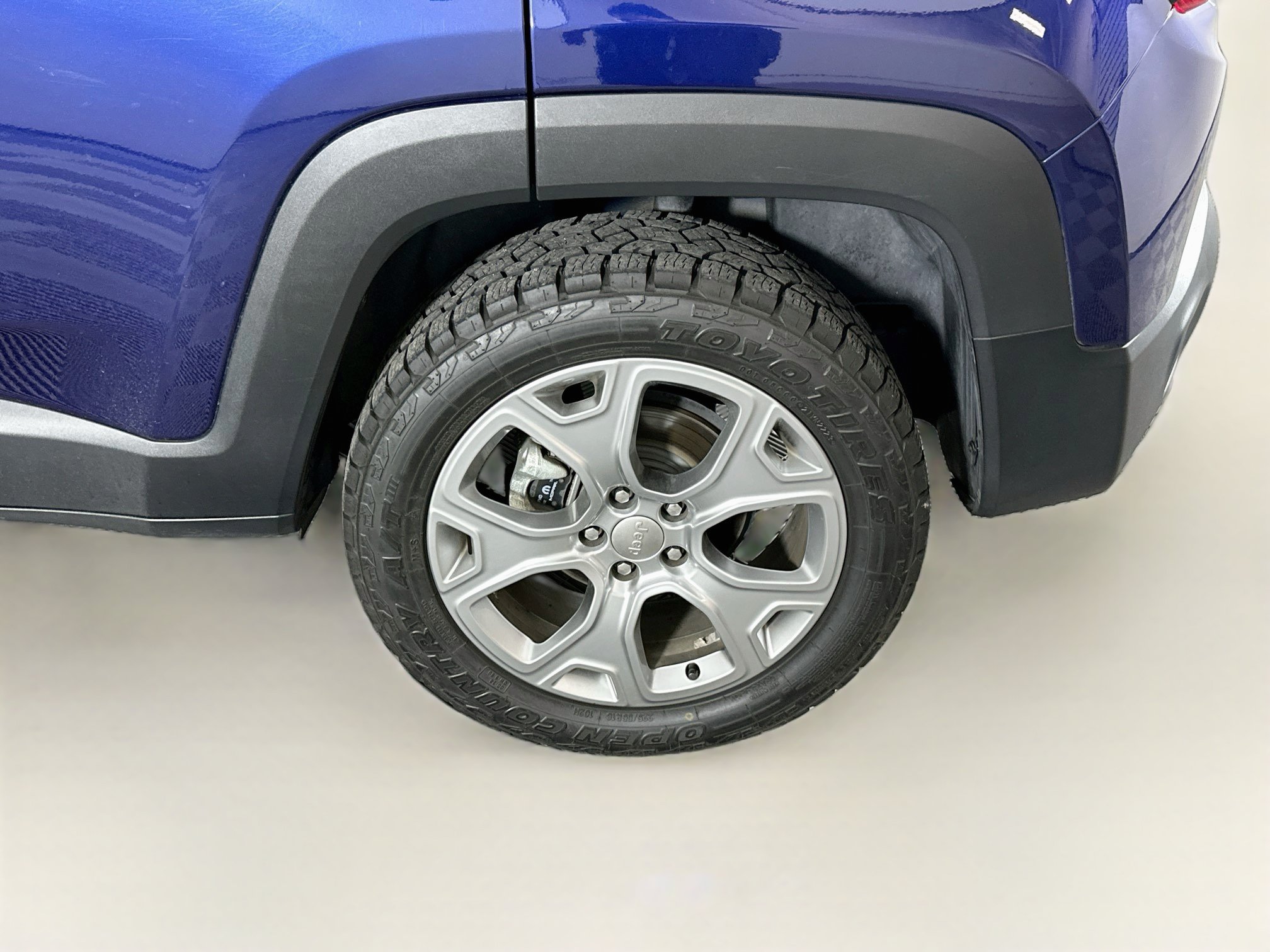 Used 2019 Jeep Renegade Limited w/ LED Lighting Group AWD/4WD image 11