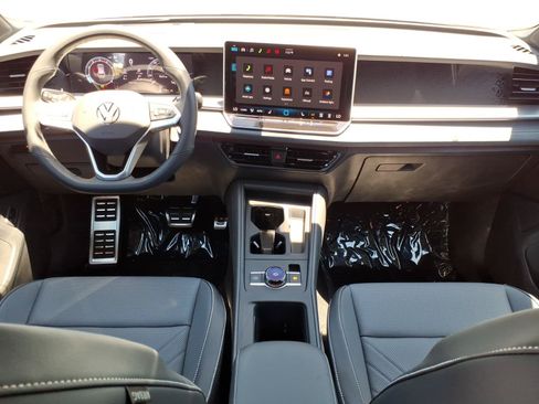 New 2026 Volkswagen Tiguan SE R-Line AWD/4WD image 15